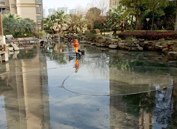 大连景观池淤泥清理